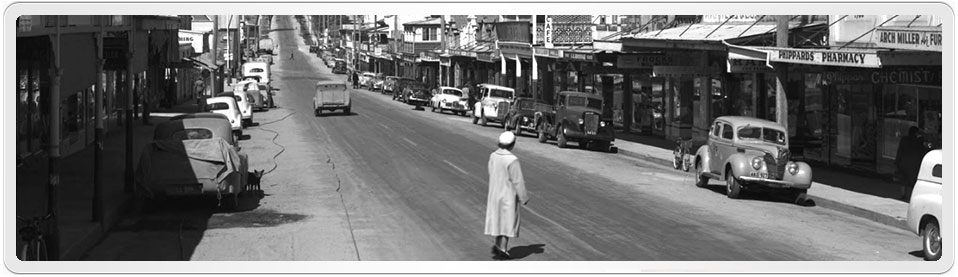 Road Scene, Main Street. Tenterfield, New South Wales - Frank Hurley [Trove NLA]